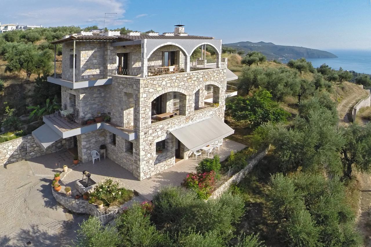 Ellinas Homes Megali Mantineia エクステリア 写真
