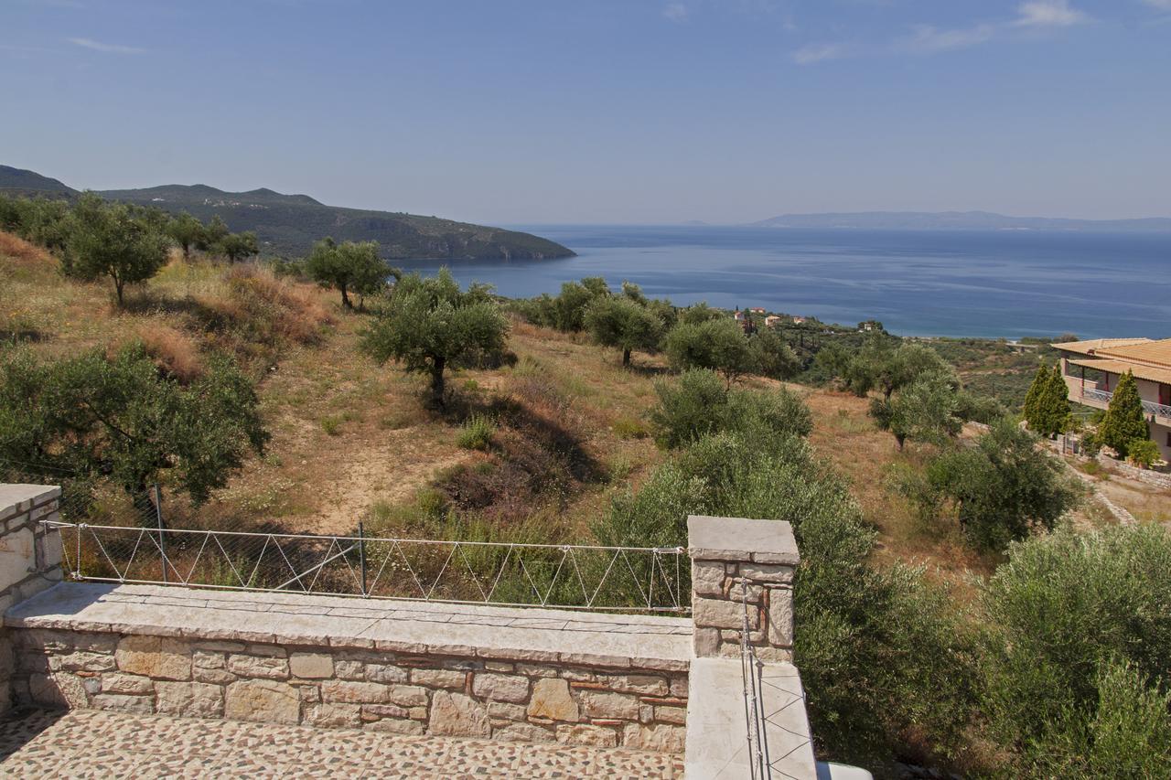 Ellinas Homes Megali Mantineia エクステリア 写真